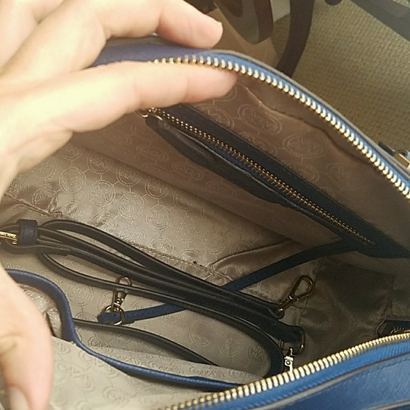 Michael Kors leather bag (NWOT) negotiable price - Picture 2 of 3